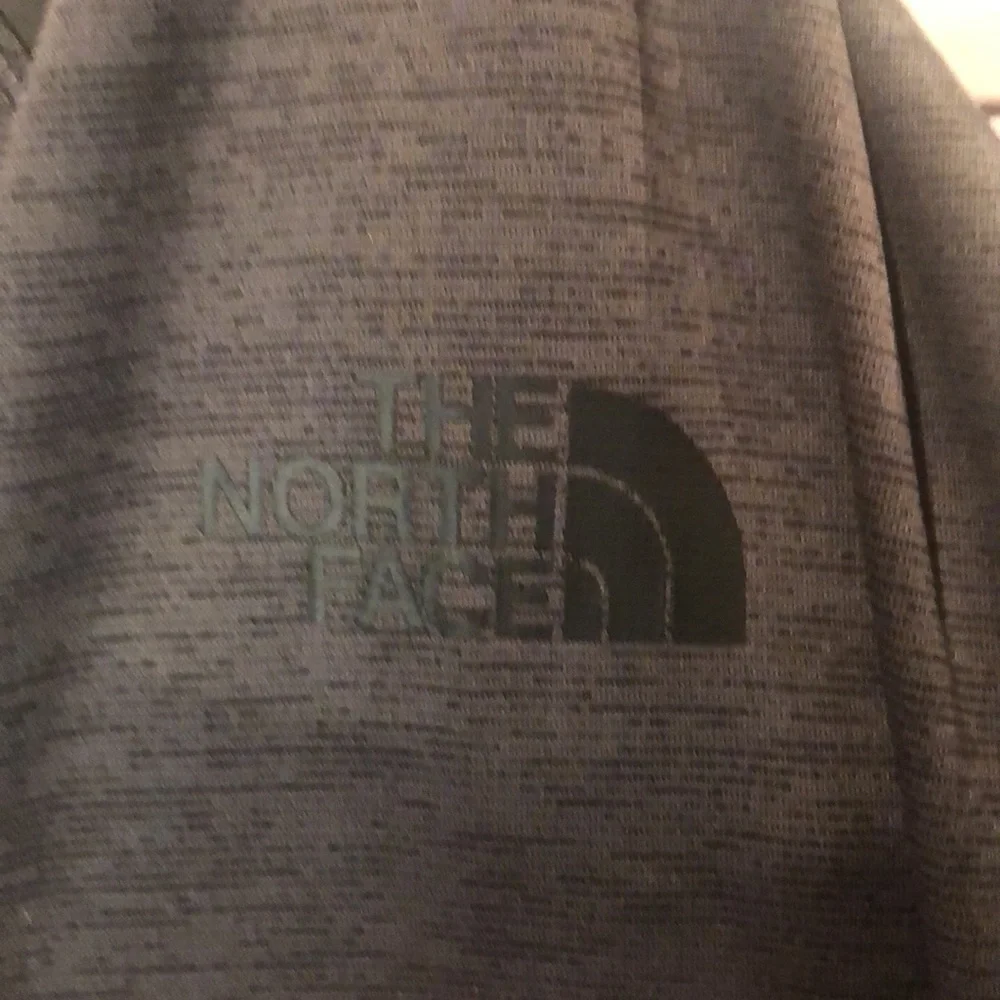 The North Face men's long sleeve flash dry crosswinds top-Size Large